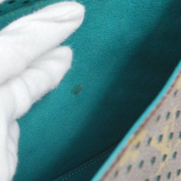 AUTHENTIC LOUIS VUITTON SAUMUR 30 SHOULDER BAG MONOGRAM PERFORATED - Picture 8 of 8